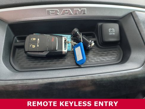 Used 2021 RAM 2500 Big Horn image 24