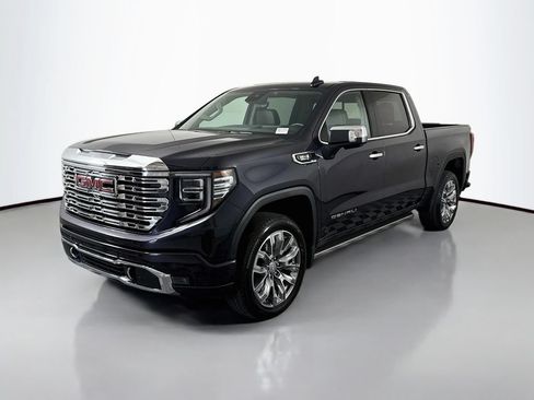Used 2025 GMC Sierra 1500 Denali w/ Denali Reserve Package AWD/4WD image 3