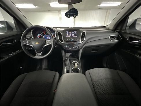 Used 2022 Chevrolet Equinox LT image 19