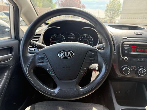 Used 2018 Kia Forte LX FWD image 8