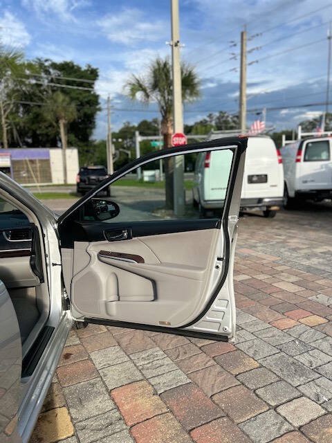 Used 2012 Toyota Camry XLE FWD image 20