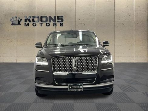 Used 2022 Lincoln Navigator L Reserve image 3