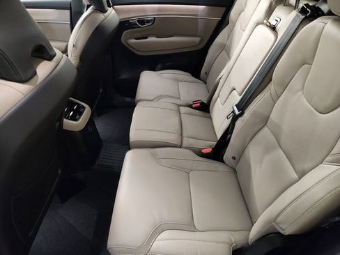 New 2026 Volvo XC90 T8 Ultra w/ Protection Package Premier AWD/4WD image 30