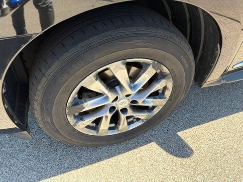 Used 2013 INFINITI JX35 AWD w/ Premium Pkg image 3