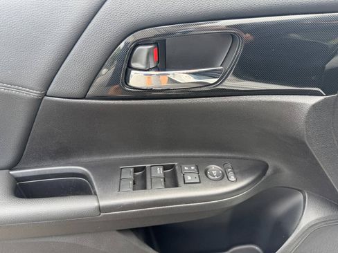 Used 2013 Honda Accord Sport image 12