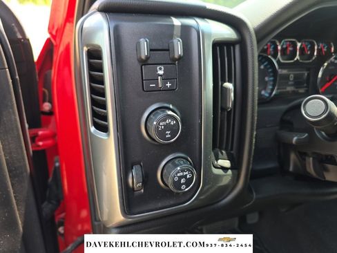Used 2018 Chevrolet Silverado 1500 LT w/ All Star Edition AWD/4WD image 11