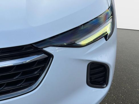 Used 2022 Buick Envision Essence w/ Technology Package I image 9