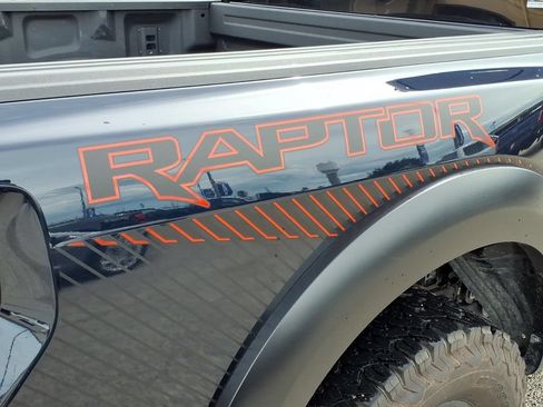 Used 2025 Ford F150 Raptor AWD/4WD image 11