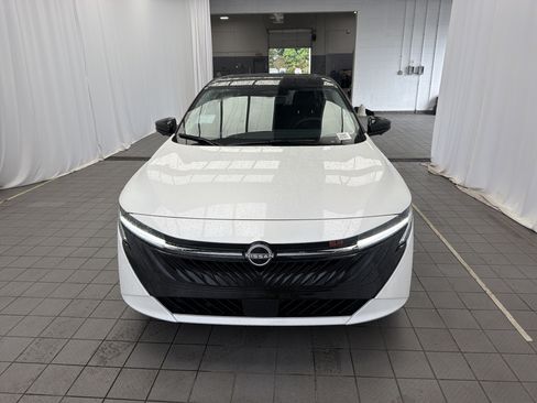 New 2026 Nissan Sentra SR FWD image 2