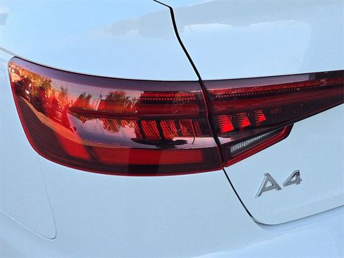 Used 2019 Audi A4 2.0T Premium image 37
