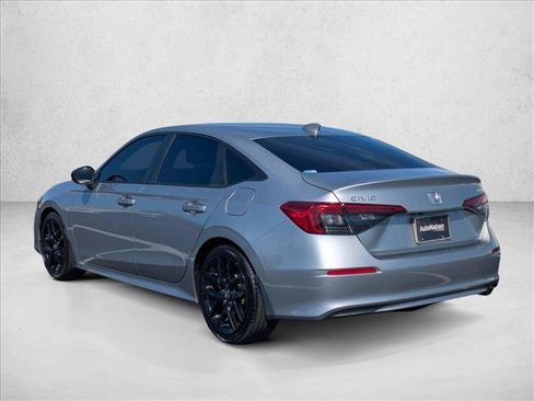 Used 2023 Honda Civic Sport image 8