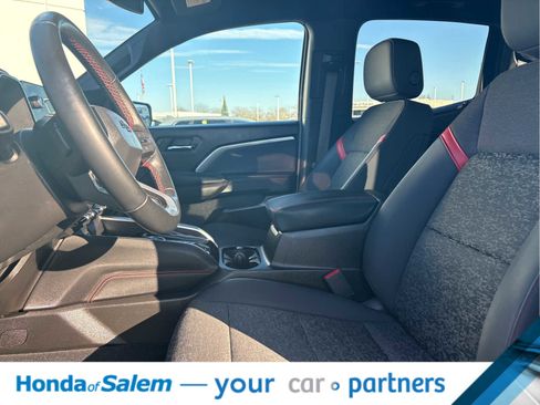 Used 2024 Chevrolet Colorado Z71 w/ Z71 Convenience Package 2 image 2