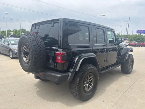 Used 2024 Jeep Wrangler Unlimited Rubicon 392 AWD/4WD image 5