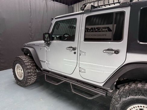 Used 2016 Jeep Wrangler Unlimited Rubicon w/ Connectivity Group image 7