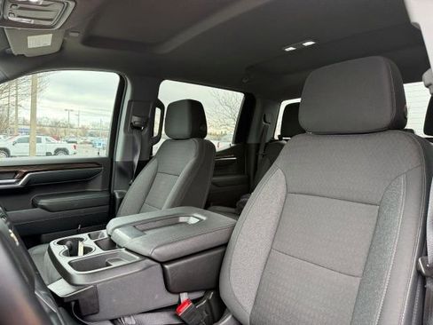 Used 2023 Chevrolet Silverado 1500 LT AWD/4WD image 16