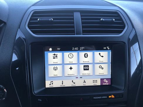 Used 2018 Ford Explorer XLT w/ Equipment Group 202A image 27