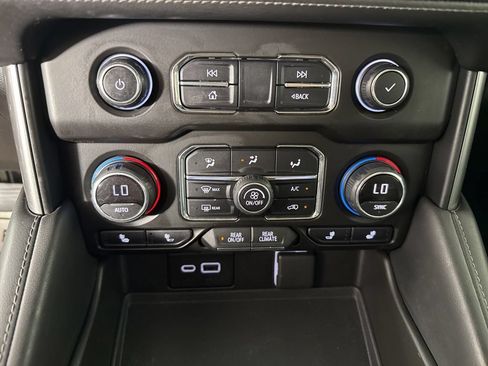 Used 2021 Chevrolet Tahoe LT AWD/4WD image 21