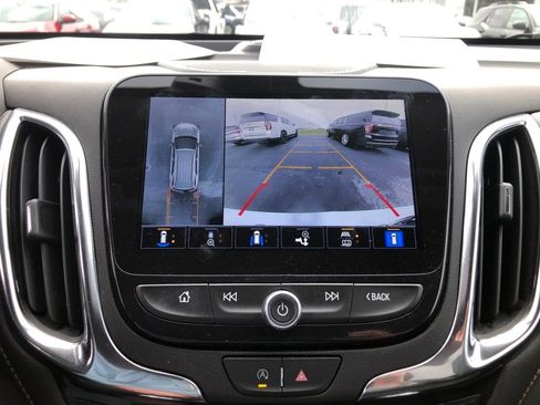 Used 2022 Chevrolet Equinox Premier image 23