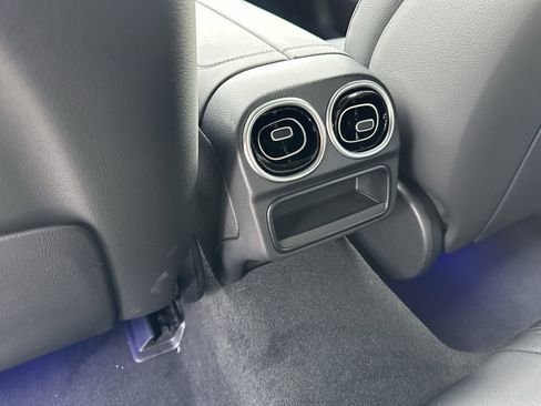 Certified 2025 Mercedes-Benz C 300 4MATIC Sedan image 27