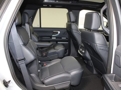 New 2025 Ford Expedition Platinum w/ Stealth Performance Package image 35