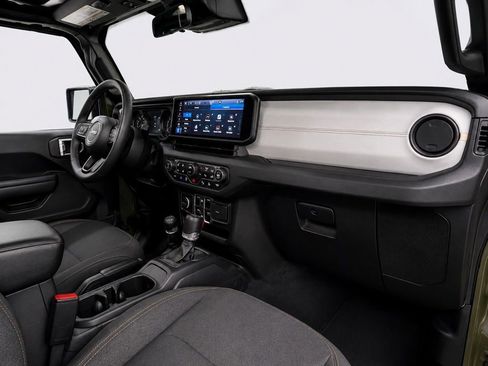 Used 2024 Jeep Wrangler Unlimited w/ Convenience Group AWD/4WD image 18
