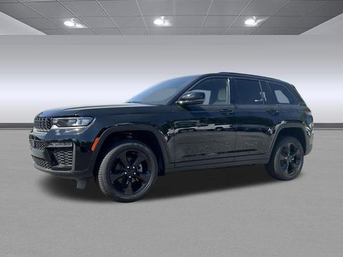 New 2026 Jeep Grand Cherokee Limited w/ Limited Altitude Package AWD/4WD image 3