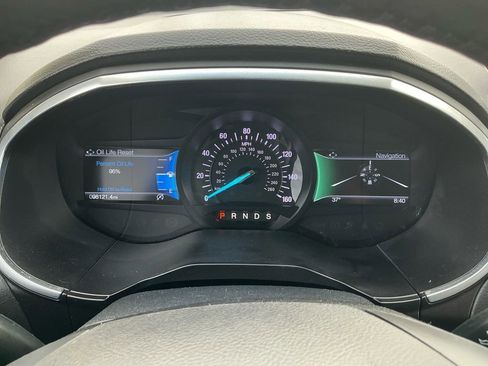 Used 2019 Ford Edge Titanium w/ Equipment Group 301A image 19