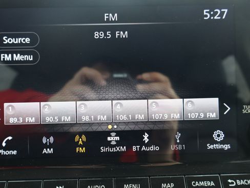 Used 2023 Nissan Pathfinder SL AWD/4WD image 21
