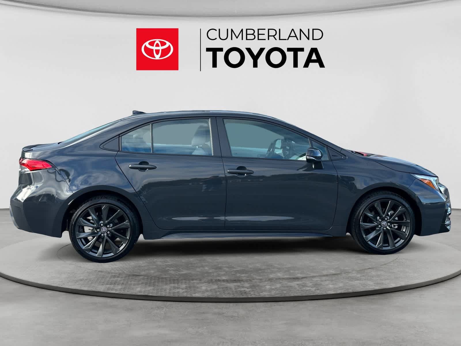 Used 2025 Toyota Corolla SE w/ Convenience Package FWD image 6
