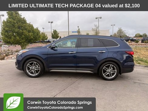 Used 2017 Hyundai Santa Fe Limited FWD image 4