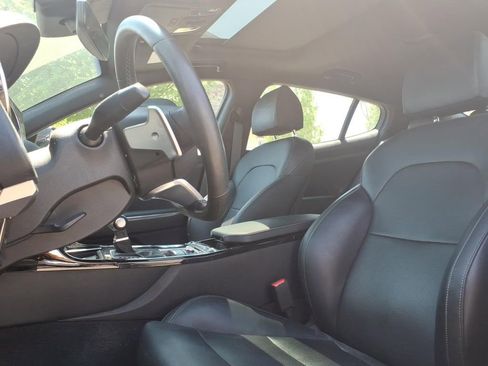 Used 2022 Kia Stinger GT-Line w/ Sun & Sound Package AWD/4WD image 19