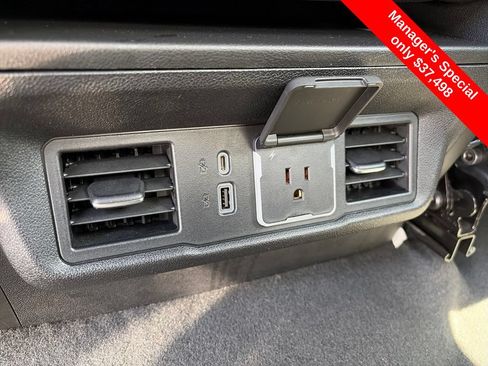 Used 2024 Chevrolet Silverado 1500 LT AWD/4WD image 8