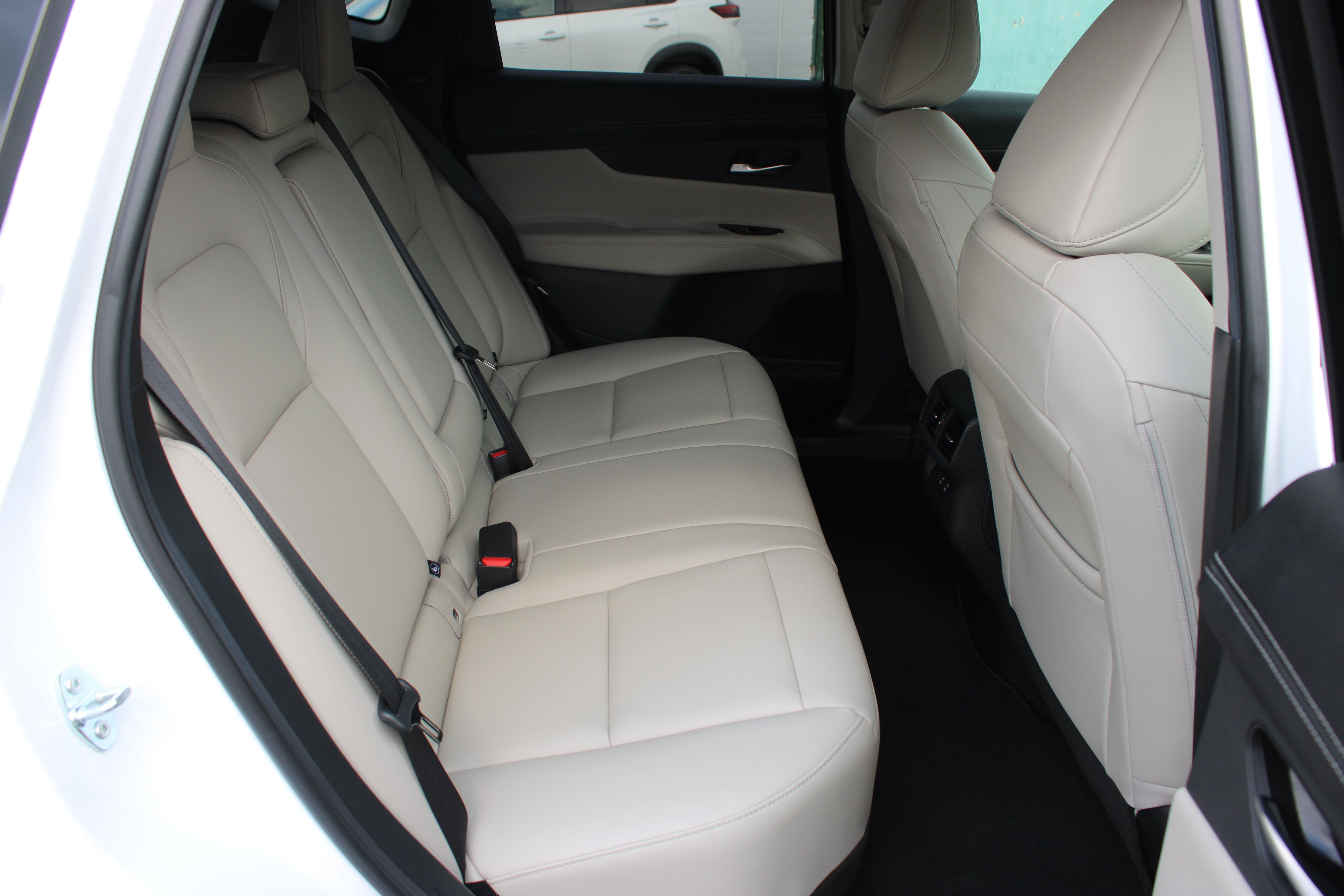 Certified 2025 Nissan Murano SL AWD/4WD image 11
