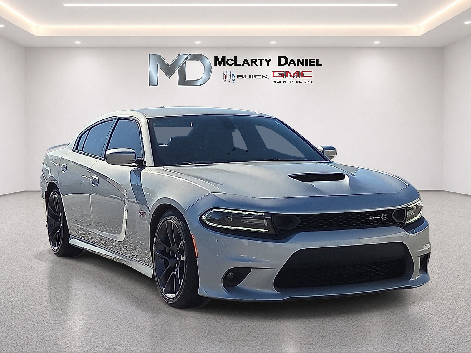 Used 2020 Dodge Charger Scat Pack w/ Plus Group RWD image 1