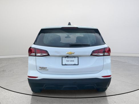 Certified 2024 Chevrolet Equinox LS FWD image 8
