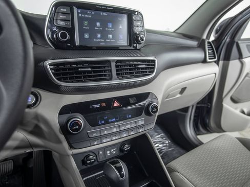 Used 2019 Hyundai Tucson Sport FWD image 40