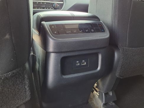 Used 2025 Nissan Pathfinder SV AWD/4WD image 22