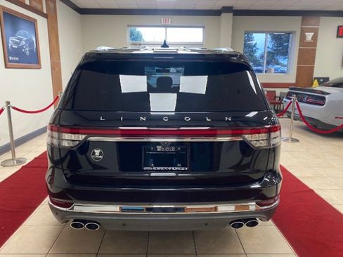 Used 2020 Lincoln Aviator Reserve w/ Elements Package Plus image 4
