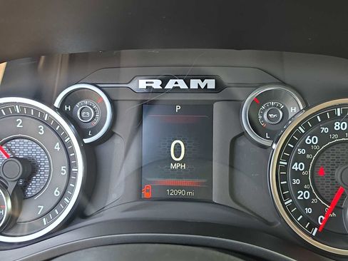 Used 2025 RAM 1500 Big Horn AWD/4WD image 22