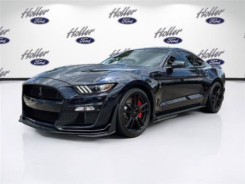Certified 2021 Ford Mustang Shelby GT500 w/ Technology Package RWD image 3