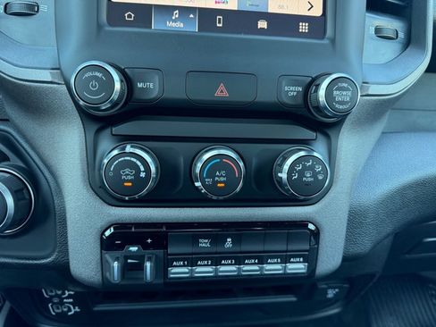 New 2024 RAM 2500 Tradesman w/ Chrome Appearance Group image 25