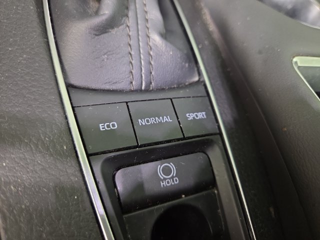 Used 2021 Toyota Avalon Limited AWD/4WD image 26