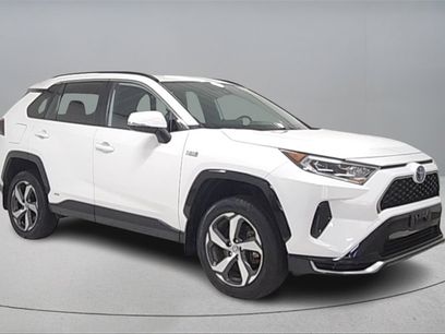 Used 2021 Toyota RAV4 SE w/ Weather & Moonroof Package