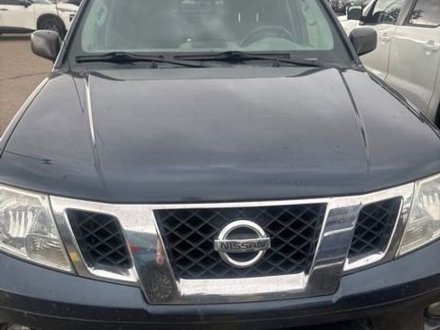 Used 2015 Nissan Frontier SV w/ SV Value Truck Package AWD/4WD image 2