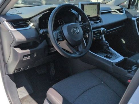 Certified 2025 Toyota RAV4 XLE AWD/4WD image 9