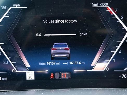 Used 2026 BMW X5 xDrive40i AWD/4WD image 3