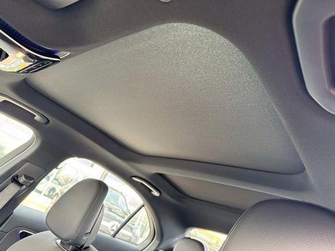 Used 2025 Mercedes-Benz C 300 Sedan image 10