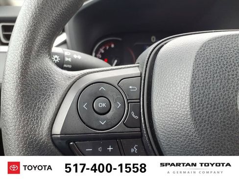 Used 2025 Toyota RAV4 XLE AWD/4WD image 17