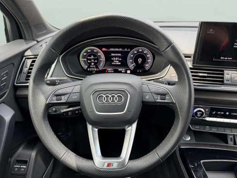 Certified 2025 Audi Q5 e Premium Plus w/ Premium Plus Package AWD/4WD image 11