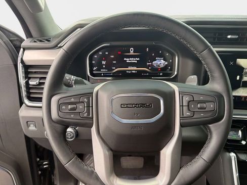 Used 2024 GMC Sierra 1500 Denali w/ Technology Package AWD/4WD image 26